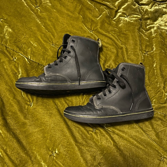 Dr. Marten black boots - Picture 2 of 4